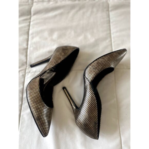 GOLDEN PUMPS HIGH HEELS METALLIC CHARLES BY CHARLES SIZE 6.5 LIKE NEW - Picture 7 of 8